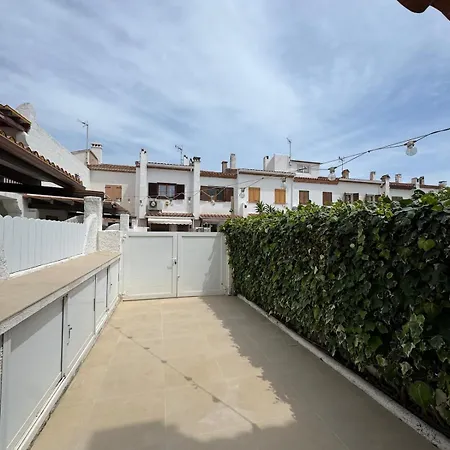 Casa A * Creixell